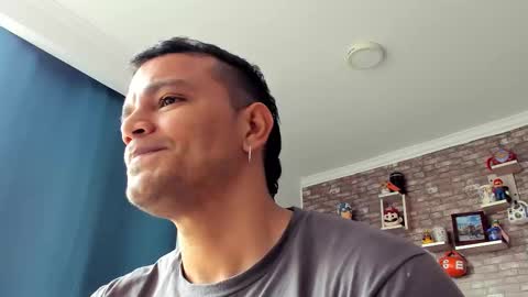 Snapshot of philipe_inzagui chatting on February 10, 2025, 5:52 pm Philipe online show from February 10, 2025, 5:52 pm