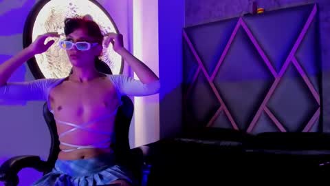 Snapshot of philipp_jones chatting on February 1, 2026, 4:44 am PHIL online show from February 1, 2026, 4:44 am