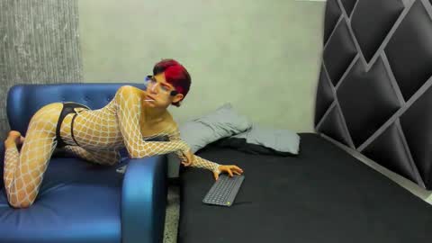 Snapshot of philipp_jones chatting on February 13, 2026, 12:12 pm PHIL online show from February 13, 2026, 12:12 pm