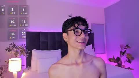 Phillip online show from November 12, 2025, 11:25 pm