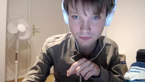 phillip25y online show from March 26, 2026, 8:47 pm