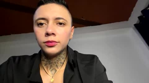 Snapshot of phillip_brownn chatting on September 18, 2025, 11:45 am PHILLIP online show from September 18, 2025, 11:45 am