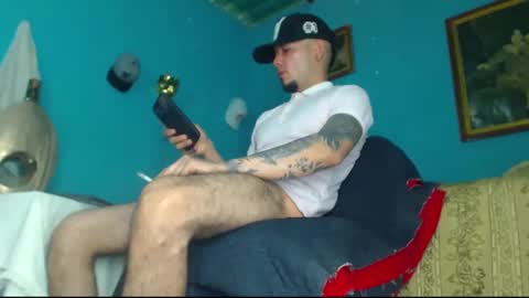 Snapshot of phlilloyhighclouds chatting on December 26, 2024, 1:43 pm phlilloyhighclouds online show from December 26, 2024, 1:43 pm