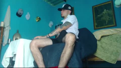 Snapshot of phlilloyhighclouds chatting on January 13, 2025, 9:08 am phlilloyhighclouds online show from January 13, 2025, 9:08 am