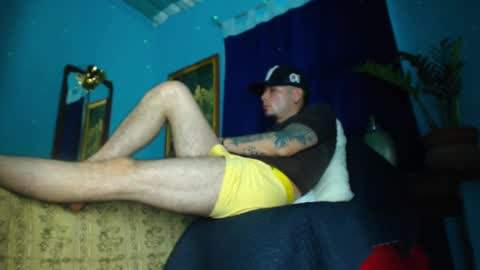 Snapshot of phlilloyhighclouds chatting on February 2, 2025, 5:15 pm phlilloyhighclouds online show from February 2, 2025, 5:15 pm