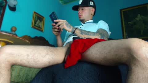 Snapshot of phlilloyhighclouds chatting on February 16, 2025, 11:48 pm phlilloyhighclouds online show from February 16, 2025, 11:48 pm