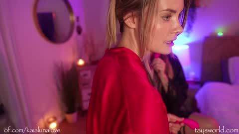 PHOENIX TAYLOR online show from November 15, 2025, 4:10 am