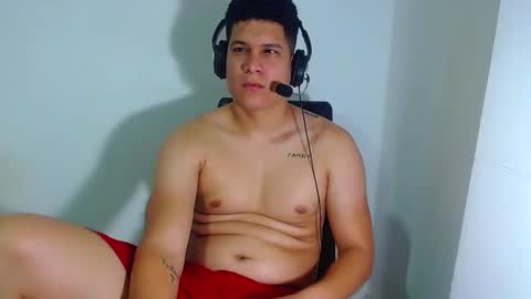 Snapshot of phoenixgnz08 chatting on February 3, 2025, 3:53 am AdnierGnz online show from February 3, 2025, 3:53 am