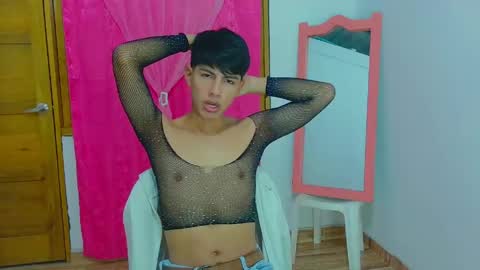 phuwin online show from May 11, 2026, 3:56 am