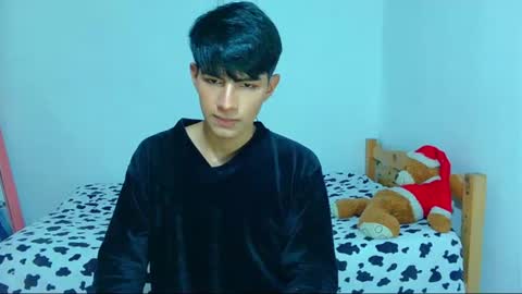 phuwin online show from June 14, 2026, 5:42 am
