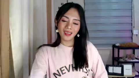 Snapshot of pia_xxx chatting on May 22, 2026, 6:02 pm Pia online show from May 22, 2026, 6:02 pm