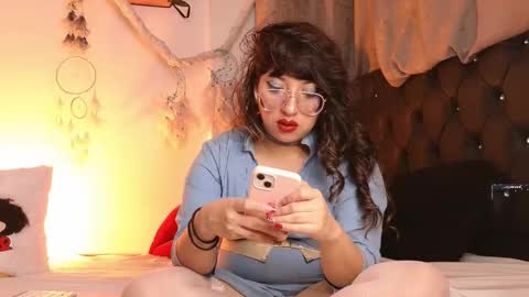  PIA FISHER  online show from January 16, 2026, 2:04 am