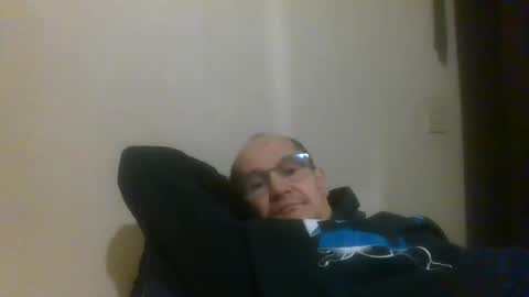 pichoun71 online show from January 2, 2025, 6:50 am