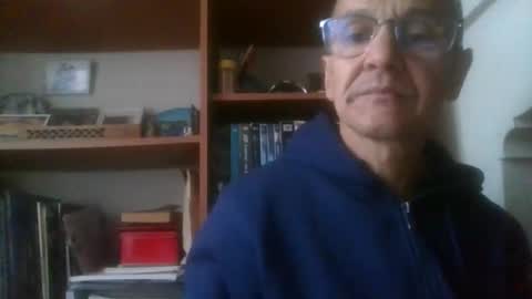 pichoun71 online show from October 19, 2025, 7:53 am