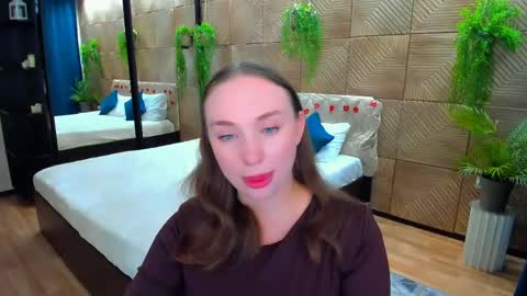 Snapshot of pieceofinspiration chatting on April 20, 2026, 4:21 pm Emelie online show from April 20, 2026, 4:21 pm