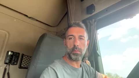 pierotu online show from September 9, 2025, 9:20 am