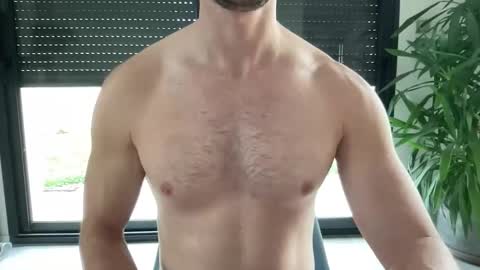 pierre81000 online show from December 17, 2025, 11:05 am