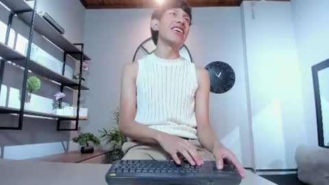 Snapshot of pierre_leroy_ chatting on July 29, 2026, 3:48 am Pierre Leroy online show from July 29, 2026, 3:48 am