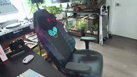 Pierre Fitch online show from January 5, 2026, 6:11 pm