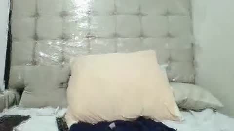 Snapshot of pieslatinos chatting on December 30, 2024, 3:14 am pieslatinos online show from December 30, 2024, 3:14 am