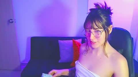 Snapshot of pifex chatting on February 17, 2026, 2:08 am GAMER COUPLE online show from February 17, 2026, 2:08 am