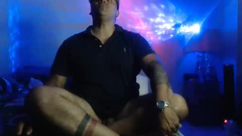 Snapshot of pikoro_gomez chatting on December 18, 2024, 6:32 am pikoro_gomez online show from December 18, 2024, 6:32 am