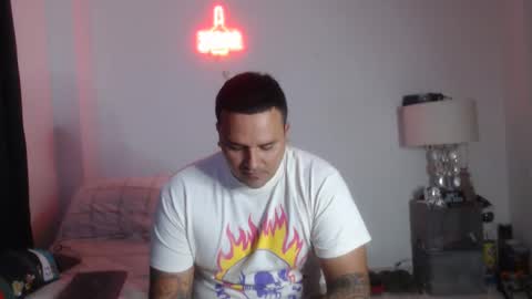 Snapshot of pikoro_gomez chatting on January 8, 2025, 3:51 am pikoro_gomez online show from January 8, 2025, 3:51 am