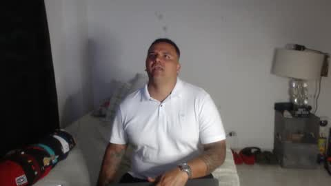 Snapshot of pikoro_gomez chatting on January 16, 2025, 1:27 am pikoro_gomez online show from January 16, 2025, 1:27 am