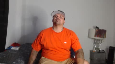 Snapshot of pikoro_gomez chatting on February 20, 2025, 6:06 am pikoro_gomez online show from February 20, 2025, 6:06 am