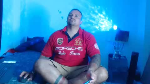 Snapshot of pikoro_gomez chatting on February 21, 2025, 1:00 am pikoro_gomez online show from February 21, 2025, 1:00 am