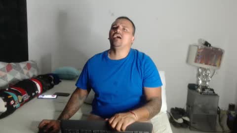 Snapshot of pikoro_gomez chatting on March 4, 2025, 5:53 am pikoro_gomez online show from March 4, 2025, 5:53 am