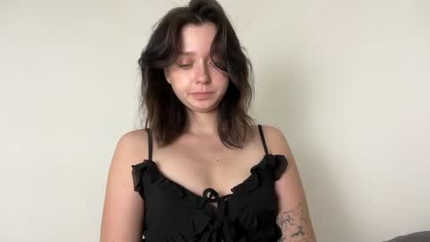 Trisha     online show from January 2, 2025, 10:48 am