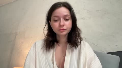 Trisha     online show from January 16, 2025, 5:21 am