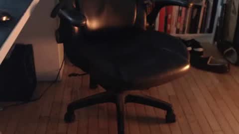 Pimp Robo online show from May 2, 2026, 2:11 pm