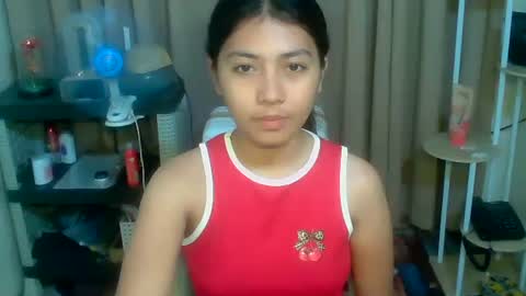 Snapshot of pinay_aangel chatting on March 30, 2026, 12:11 am pinay_aangel online show from March 30, 2026, 12:11 am