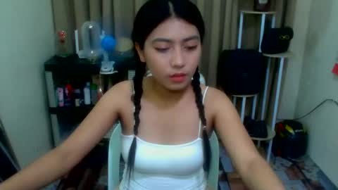 Snapshot of pinay_aangel chatting on April 10, 2026, 1:49 pm pinay_aangel online show from April 10, 2026, 1:49 pm