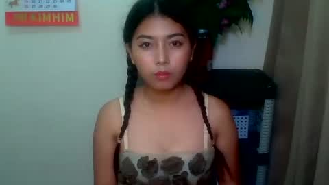Snapshot of pinay_aangel chatting on April 16, 2026, 10:27 am pinay_aangel online show from April 16, 2026, 10:27 am
