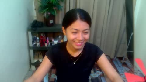 Snapshot of pinay_aangel chatting on May 6, 2026, 10:48 pm pinay_aangel online show from May 6, 2026, 10:48 pm