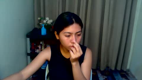 Snapshot of pinay_aangel chatting on May 15, 2026, 8:21 am pinay_aangel online show from May 15, 2026, 8:21 am
