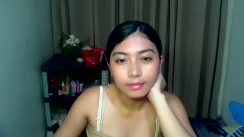 Snapshot of pinay_aangel chatting on May 17, 2026, 11:12 pm pinay_aangel online show from May 17, 2026, 11:12 pm