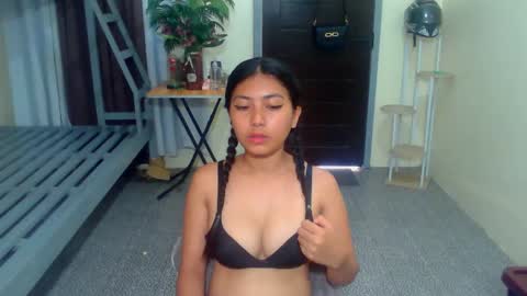 Snapshot of pinay_aangel chatting on May 21, 2026, 3:57 am pinay_aangel online show from May 21, 2026, 3:57 am