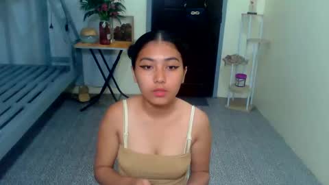 Snapshot of pinay_aangel chatting on May 25, 2026, 10:10 am pinay_aangel online show from May 25, 2026, 10:10 am