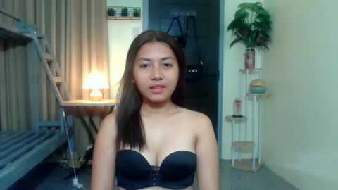 Snapshot of pinay_aangel chatting on June 4, 2026, 2:06 am pinay_aangel online show from June 4, 2026, 2:06 am