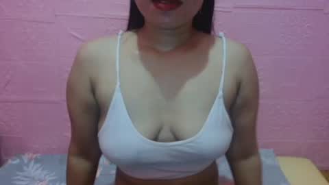 pinay_hot_mama005 online show from October 27, 2025, 12:42 pm