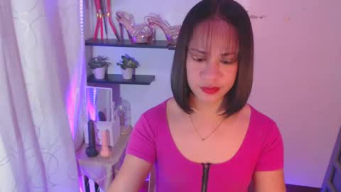 pinay_shawnx online show from February 19, 2025, 5:49 pm