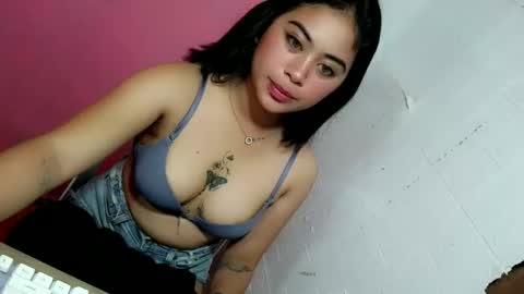 Snapshot of pinay_shinexxx chatting on June 2, 2026, 11:51 pm pinay_shinexxx online show from June 2, 2026, 11:51 pm
