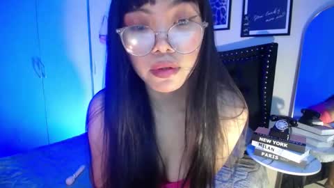 dee online show from November 24, 2025, 7:46 pm