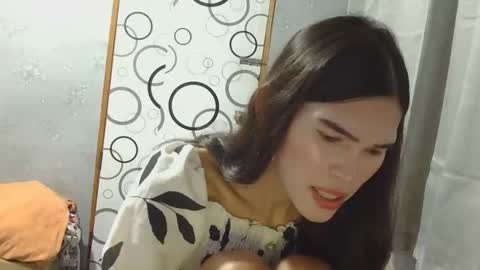 Snapshot of pinayjessaxxx chatting on December 18, 2025, 1:39 pm pinayjessaxxx online show from December 18, 2025, 1:39 pm