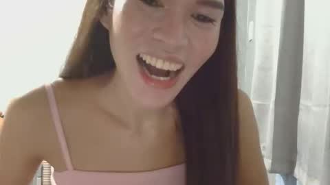 Snapshot of pinayjessaxxx chatting on April 30, 2026, 10:21 am pinayjessaxxx online show from April 30, 2026, 10:21 am