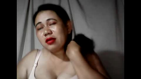 pinaymama12345 online show from September 21, 2025, 10:33 pm